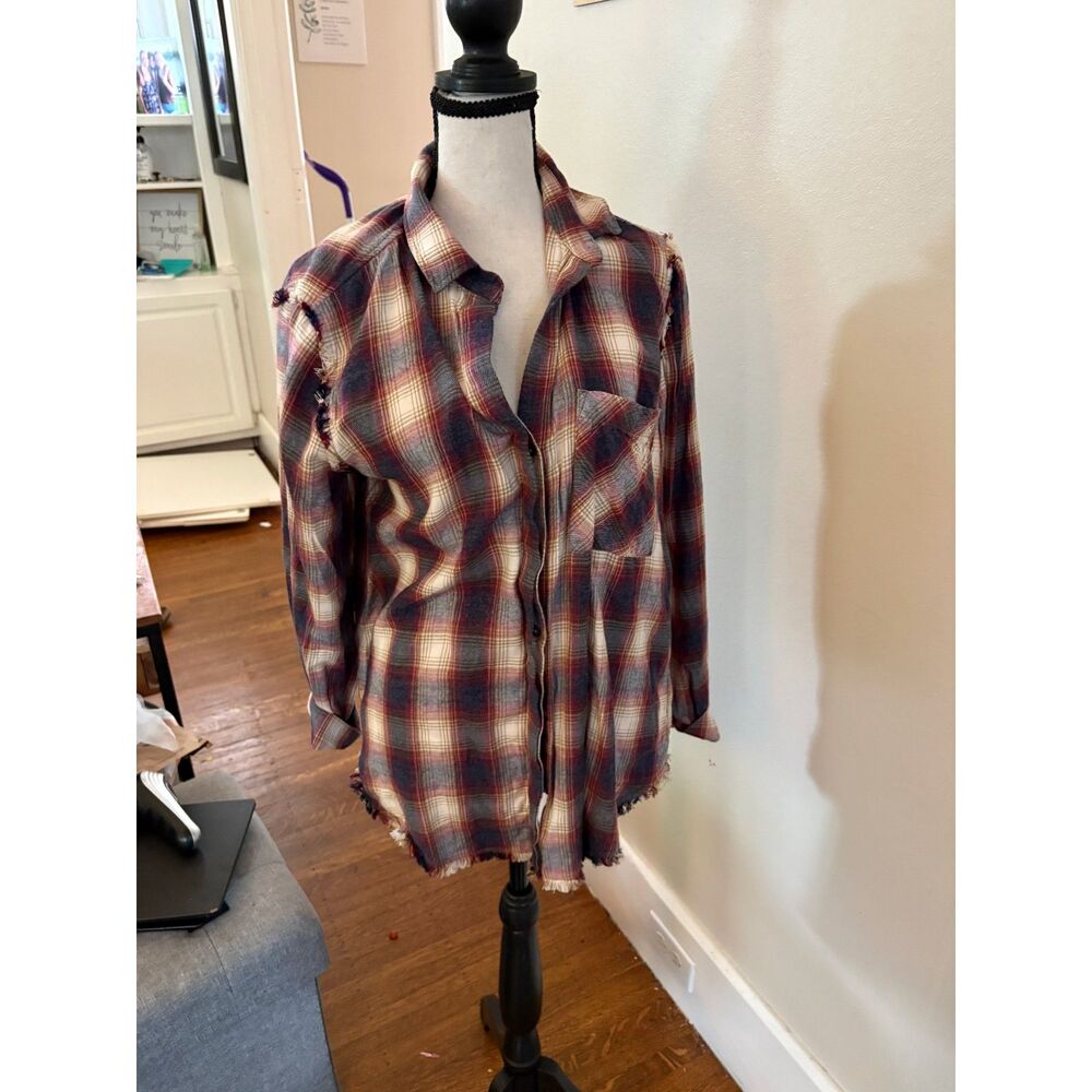 Cloth & Stone Distressed Plaid Button-Up Shirt | Size Medium